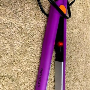 BED HEAD straightener